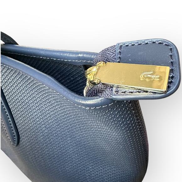 Lacoste Chantago Navy Blue Tote Bag in Piqué Leather - Picture 12 of 13